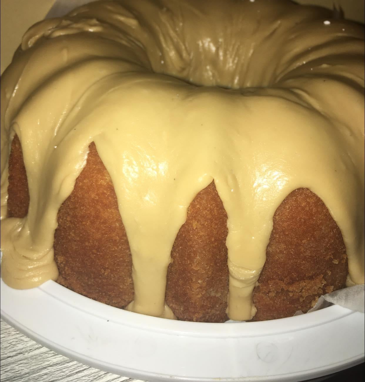 Caramel pound cake