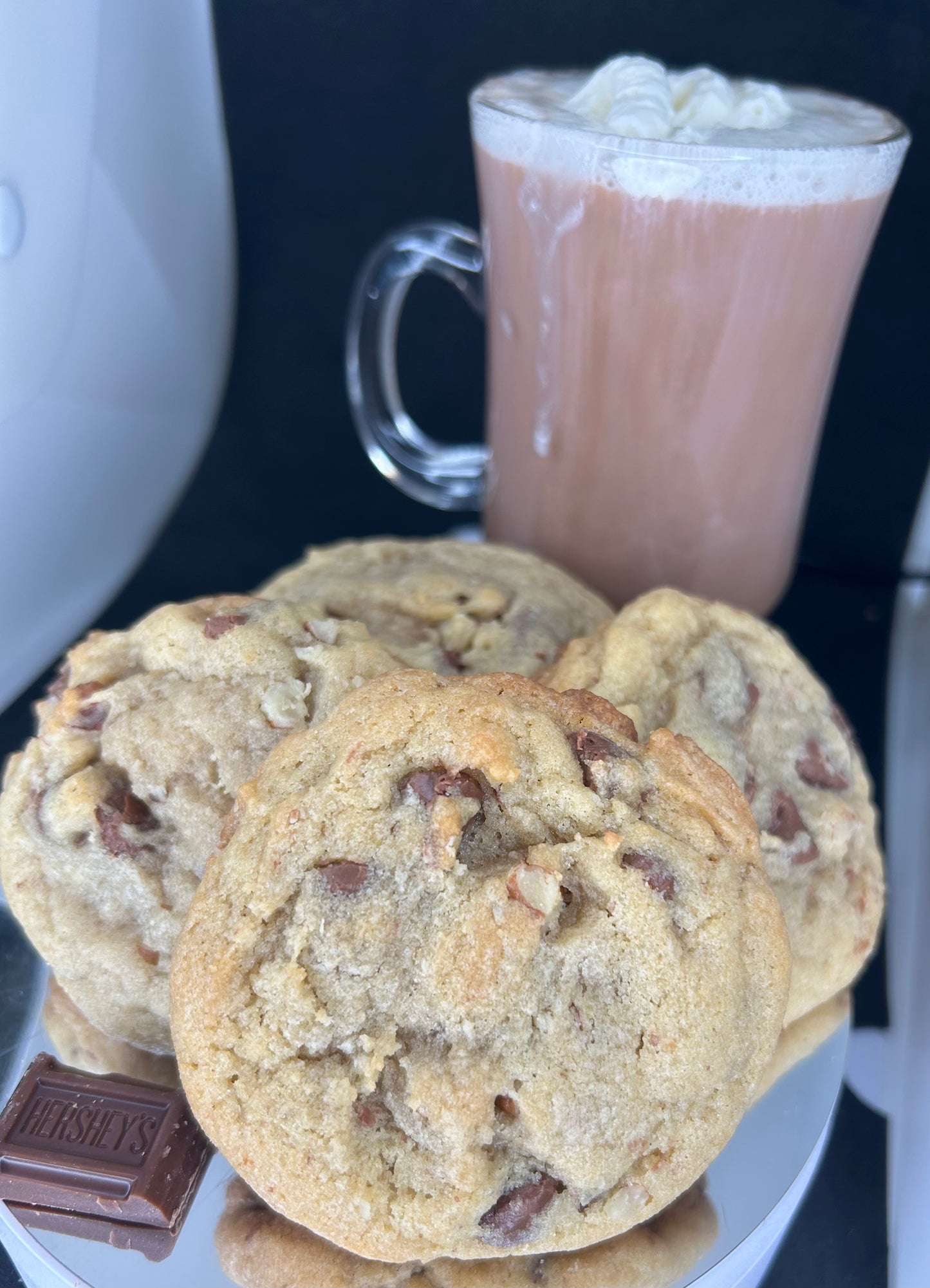 Chocolate chip cookies (6)