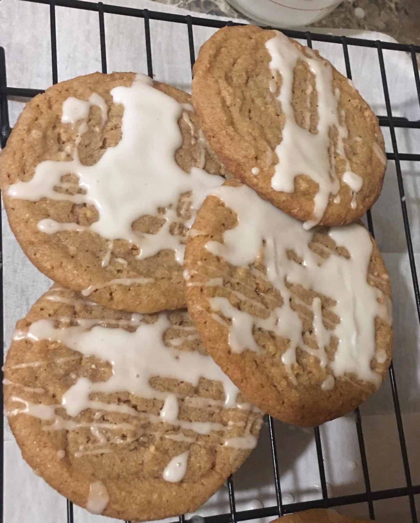 Iced Cinnamon Crunch cookies (6)